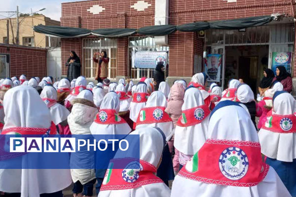 یادواره شهید حاج قاسم سلیمانی در مدرسه ۲۲بهمن دوره اول شهرستان آباده