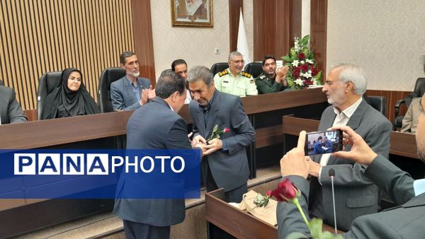 نشست ویژه شورای اداری شهرستان تربت حیدریه به مناسبت هفته معلم 