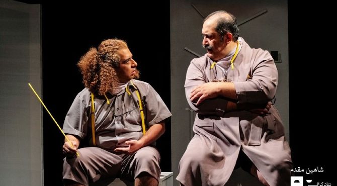 نمایش «لطفا تحت هر شرایطی» برای 2 شب تمدید شد