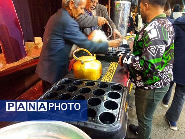 موکب هایی به عشق فاطمه (س) در کاشمر