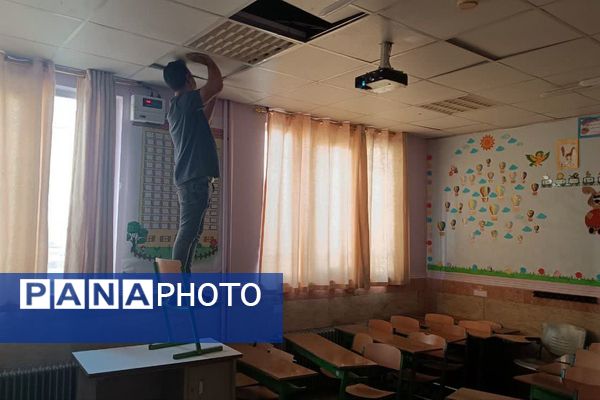 نصب و راه‌اندازی سیستم هوشمند وایرلس در دبستان علامه طباطبایی پیشوا با حضور مسئولان و امام‌جمعه