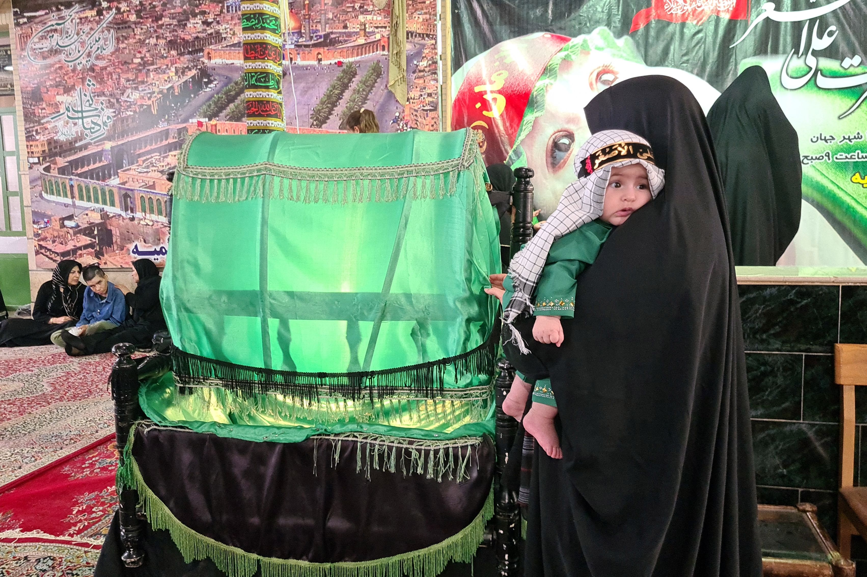 همایش شیرخوارگان حسینی شهرستان آباده
