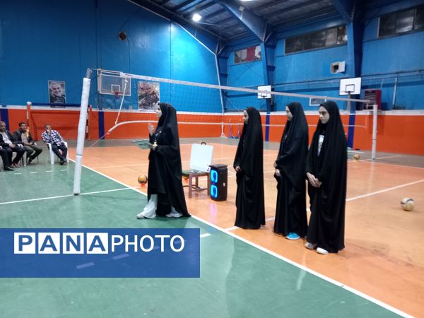 بازدید مربیان کشوری والیبال از باشگاه نرجس شهر جعفریه قم