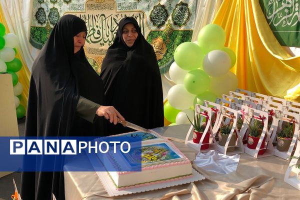 جشن روز مادر در دبیرستان دخترانه عاشورا ناحیه دو شهرری 