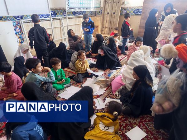 برپایی غرفه کودک در نماز جمعه کاشمر