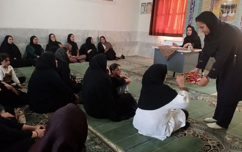 همفکری مدرسه و اولیا در جلسه انجمن اولیا و مربیان دبیرستان طالقانی داریون