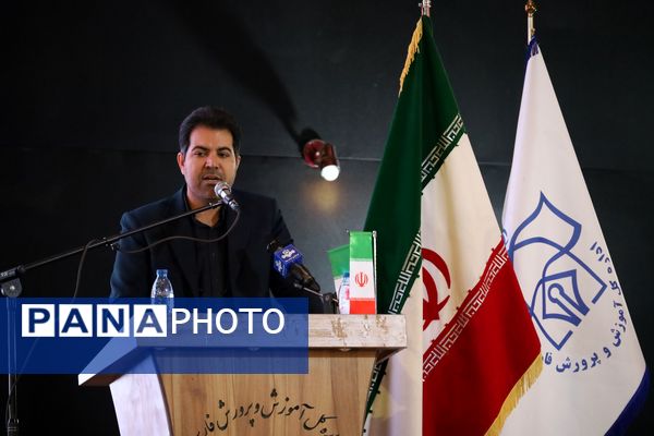 نشست هم اندیشی معاونین و مربیان پرورشی و مشاوران مدارس شهر شیراز 