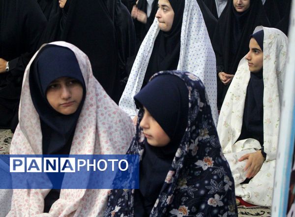 تجمع معنوی مادران و دختران در مصلی رشت