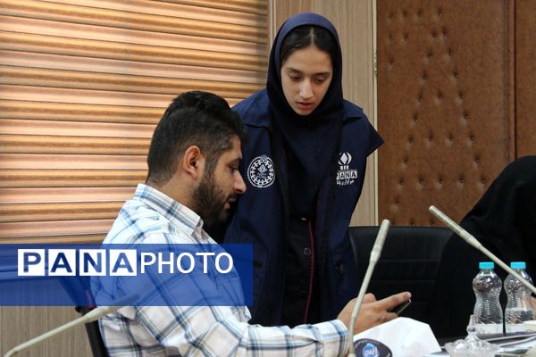 افتتاحیه وبیناری مجلس دانش آموزی جمهوری اسلامی ایران در زنجان 