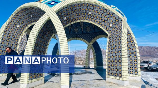 غبار روبی گلزار شهدای گمنام شهرستان باخرز 