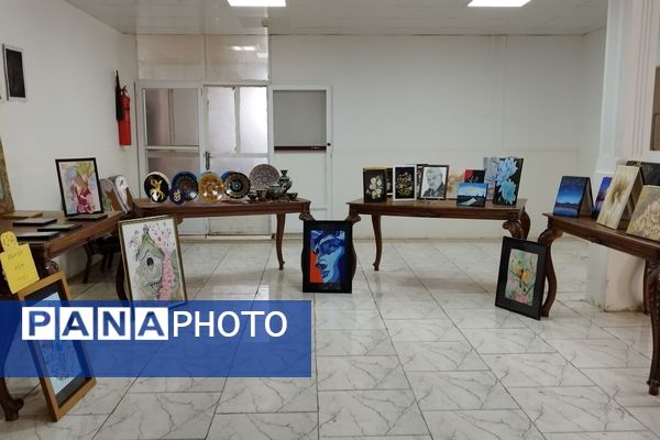 نمایشگاه دستاوردهای هنرجویان هنرستان شیخ محمد بلیغ و معرفت در شهرستان فیروزکوه