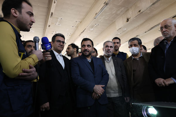 مراسم افتتاح ۳ سامانه تجزیه هوشمند برای انواع مرسولات پستی