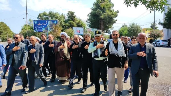 مراسم پیاده روی جاماندگان دیار عشق در شهرستان مرزی پارس آباد