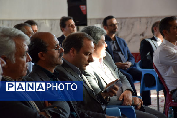 نشست مشترک مسئولان تربت‌حیدریه با شهروندان شهرک ولیعصر