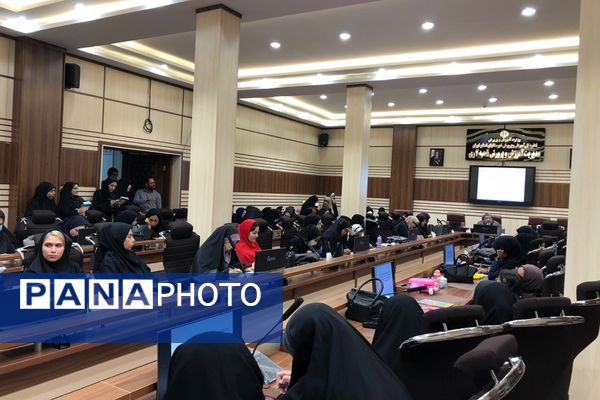 برگزاری کارگاه آموزشی با موضوع جهاد تبیین در ناحیه دو شهرری 
