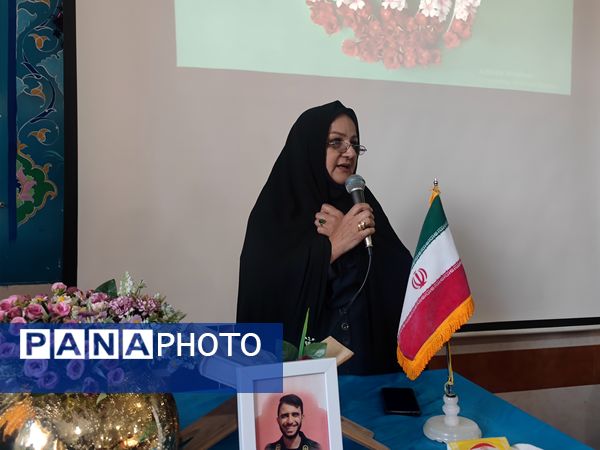 یادآورحماسه سیزدهم آبان دردبیرستان شاهدشهید قاسم سلیمانی