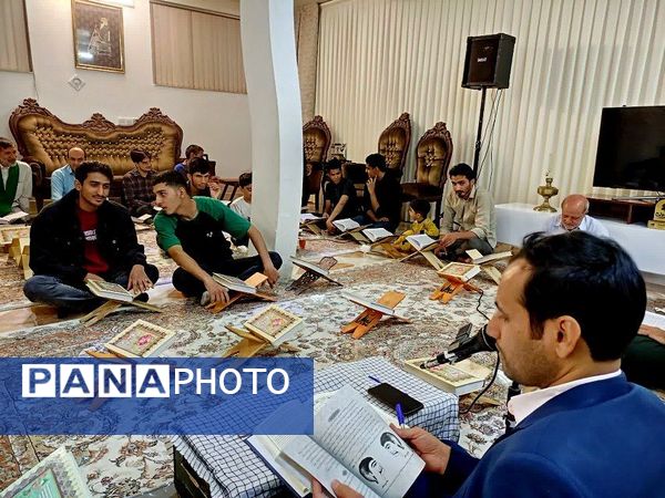 محفل انس با قرآن در آستانه به امامت رسیدن صاحب الزمان (عج)