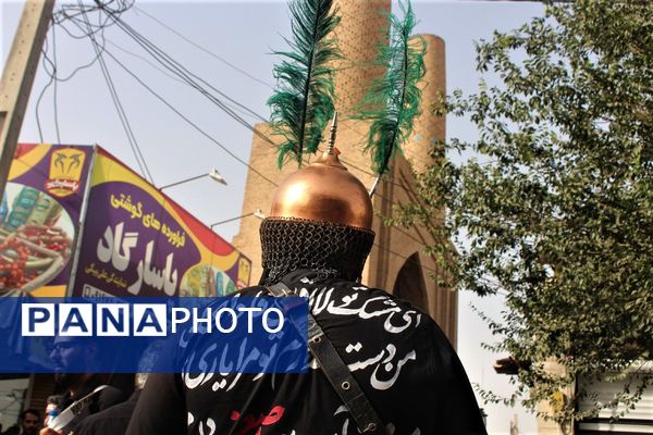 حضور پرشور کودکان قمی در دسته‌های عزاداری روز تاسوعا 