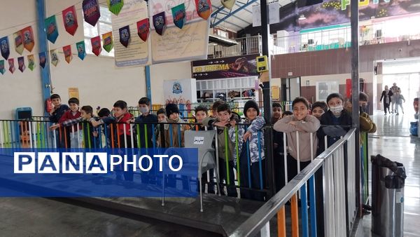 اردوی دانش‌آموزان مدرسه مبین در شهربازی پارک کوثر شیروان