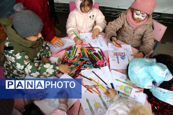 جلوه های حضور خادمان نوجوان در شادپیمایی مسجد جمکران