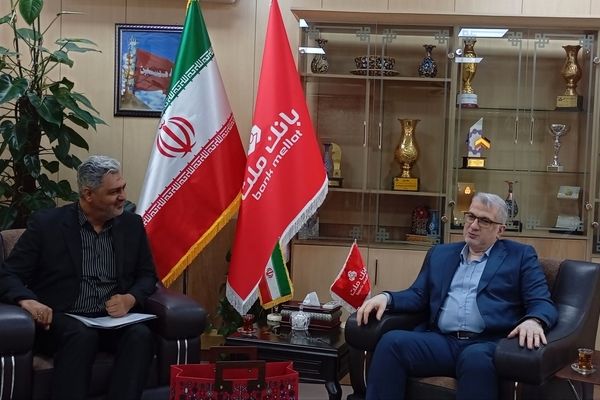 نشست مشترک مدیر سازمان دانش‌آموزی و مدیر شعب بانک ملت استان سمنان