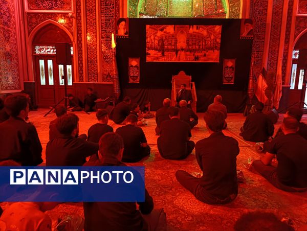 برگزاری مراسم شب ششم عزاداری امام حسین(ع) در تکیه ابوالفضلی نیشابور