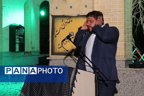 برگزاری ویژه برنامه دفاع مقدس با عنوان شبی همراه با ستارگان در ناحیه یک شهرری