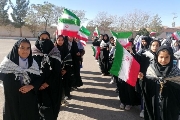 گرامیداشت ۱۳ آبان ماه ویژه دانش آموزان مدرسه تکتم خلیل آباد