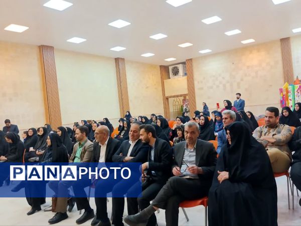 جلسه پرسش و پاسخ مدیران کودکستان‌ها با مدیرکل آموزش و پرورش استان یزد
