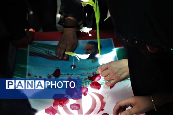 جلوه‌های حزن و خشم در مراسم تشییع شهدا