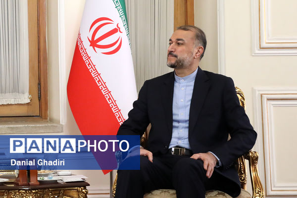 دیدار معاون وزیر امورخارجه ارمنستان با وزیر امور خارجه ایران