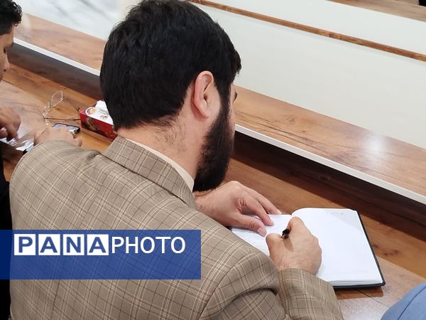 نشست متصدیان کمیسیون های حل اختلاف و حمایت قضایی با سرمایه گذاری استان در کاشمر
