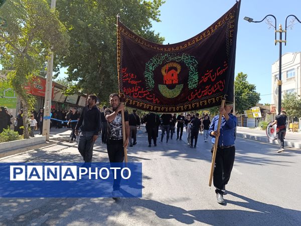 عاشورای حسینی در آشخانه و ۷۲ دیگ غذای نذری