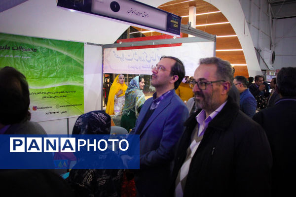 آغاز به‌کار نمایشگاه نوآوری و فناوری کاشان با ارائه دستاوردهای دانش‌آموزی
