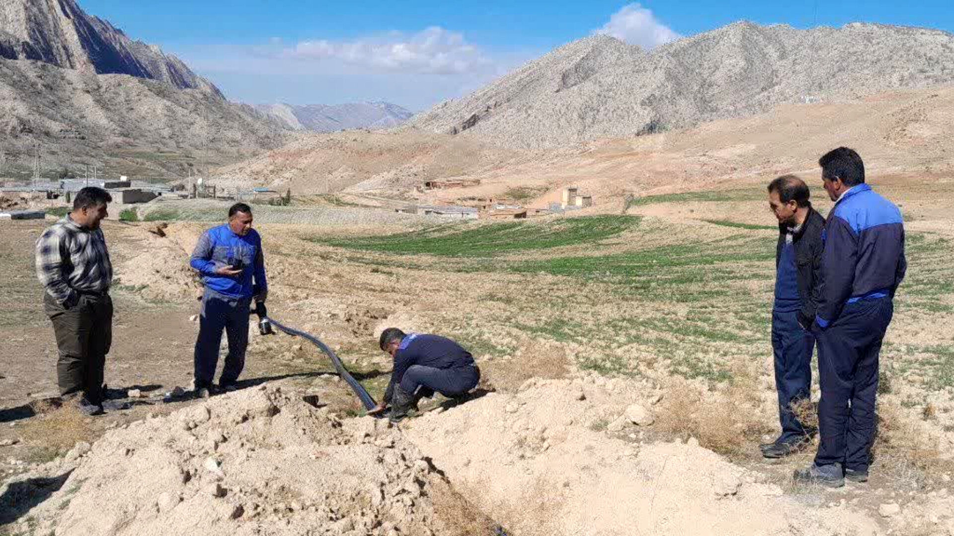 بسیج سازندگی لرستان پروژه آبرسانی روستای بابابهرام پلدختر را به پایان رساند.
