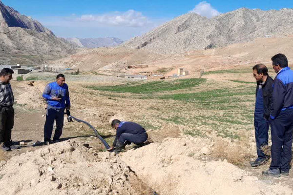بسیج سازندگی لرستان پروژه آبرسانی روستای بابابهرام پلدختر را به پایان رساند.