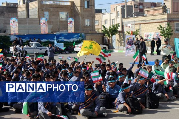 نواختن زنگ مهر و ایثار در گلبهار