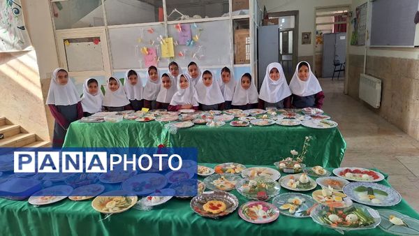 برگزاری روز جهانی تخم‌مرغ در دبستان دخترانه شهید جمیله کریمی شهرستان زارچ 