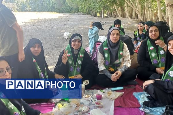 دومین روز از اردوی تربیت مربی تشکیلاتی سازمان دانش‌آموزی ناحیه ۷ مشهد