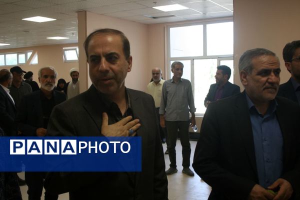 همایش تجلیل از مدرسه یاران استان قم