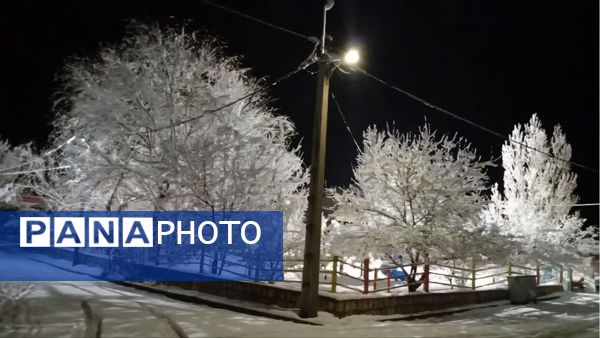 بارش اولین برف پاییزی در روستای نورآباد شازند