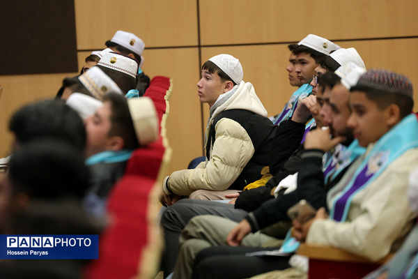 مراسم آموزش کاروان‌های عمره دانش‌آموزی به دانش‌آموزان عازم سرزمین وحی