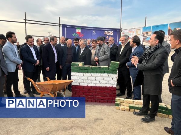 آیین خشت گذاری ۸ مدرسه ۲۱ کلاسه با حضور وزیر آموزش و پرورش در ملارد 