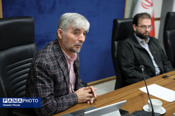 جلسه مدیران استان‌ها با شورای معاونان سازمان دانش‌آموزی 