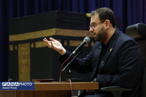 مراسم آموزش کاروان‌های عمره دانش‌آموزی به دانش‌آموزان عازم سرزمین وحی