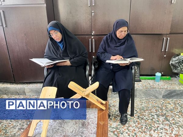 برگزاری ختم قرآن معلمان دبستان المهدی ناحیه 2 کرج به مناسبت سالگرد شهادت شهیدجمهور آیت‌الله رئیسی 
