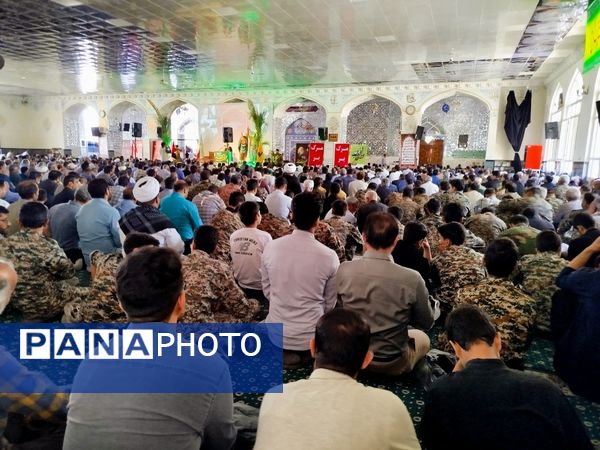 نماز جمعه شهرستان کاشمر با حضور مردم به صورت باشکوه برگزار شد 