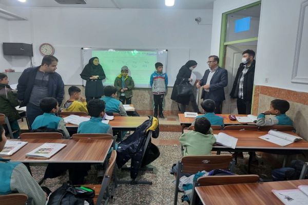 بازدید از وضعیت بهداشت و پایگاه‌های تغذیه سالم مدارس پاکدشت 