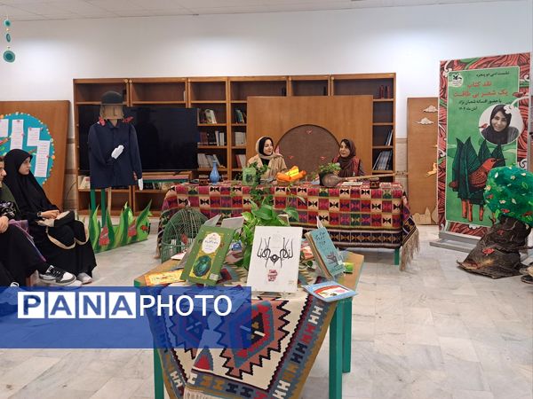 دورهمی ادبی نوجوانان با حضور « افسانه شعبان نژاد » در قم