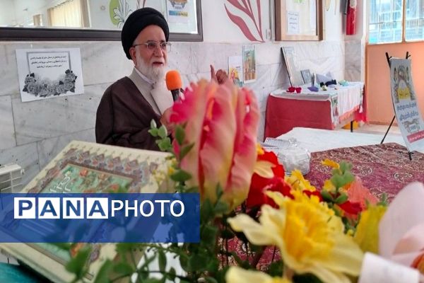 جلسه پرسش و پاسخ با حضور امام جمعه نیشابور